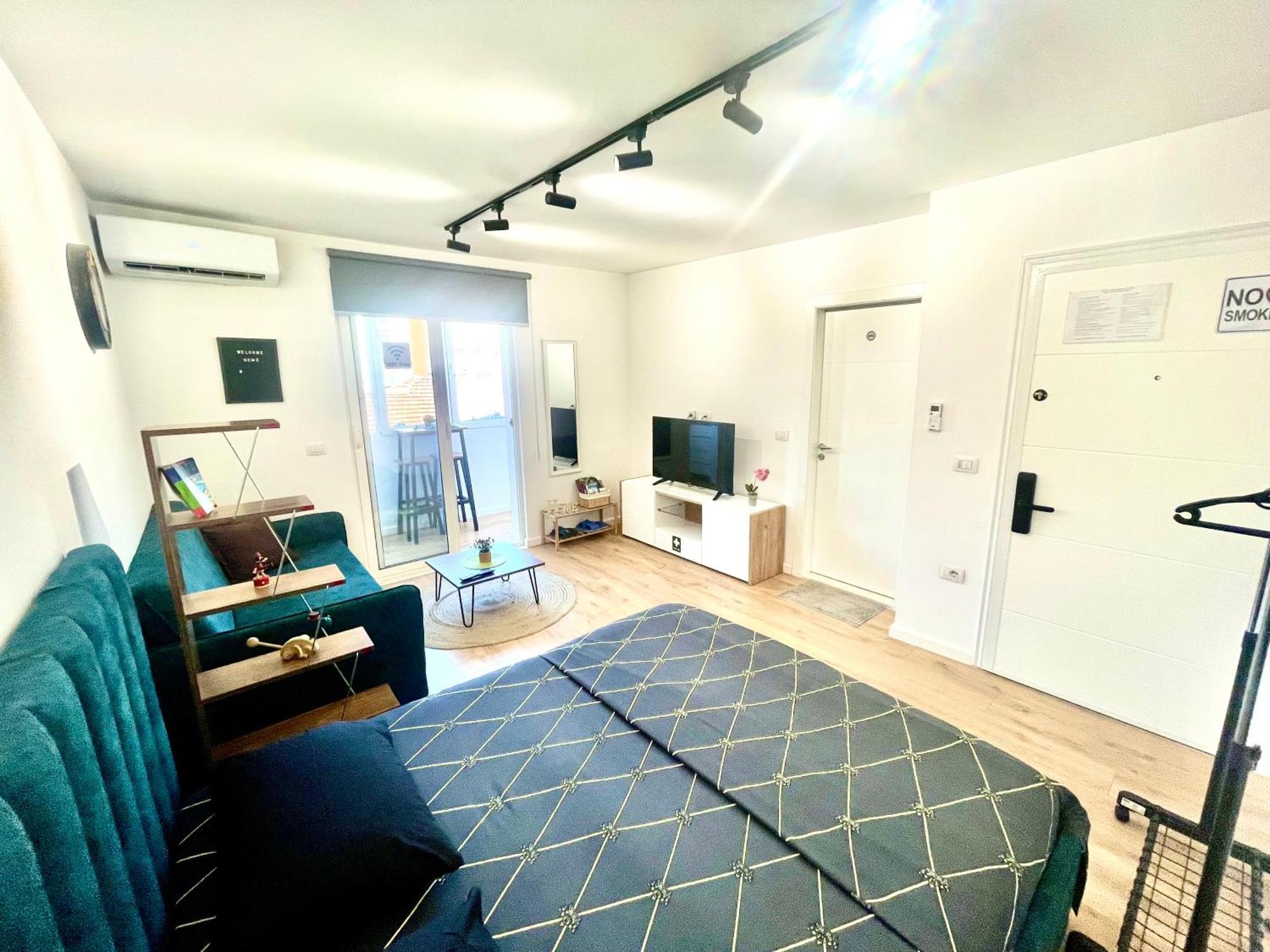 Central Studio Apartment 1, Тирана Экстерьер фото